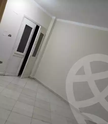 https://aqarmap.com.eg/en/listing/6116082-for-sale-asyut-asyut-city-soliman-el-hakim-st