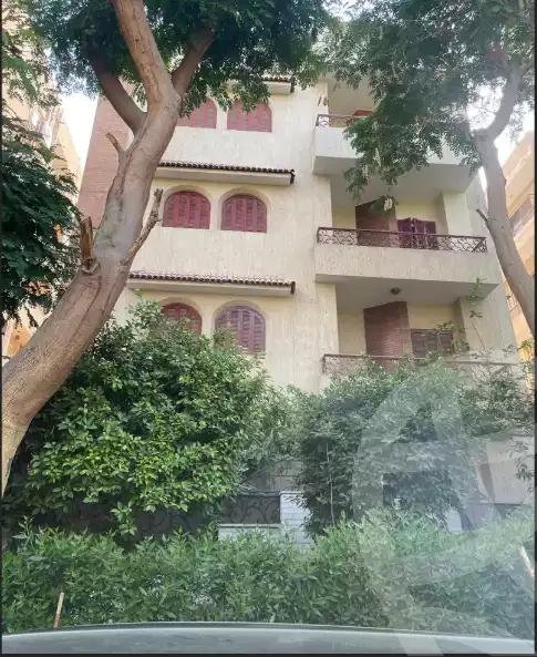 https://aqarmap.com.eg/en/listing/6116369-for-sale-cairo-el-maadi-el-maadi-el-gededa-street-301