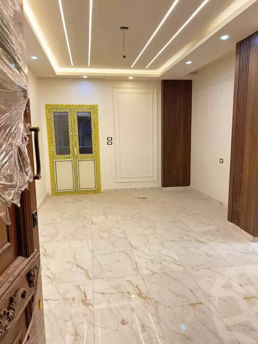 https://aqarmap.com.eg/en/listing/6116400-for-sale-beheira-damanhour-damanhour-city-abd-el-salam-el-shazly-st