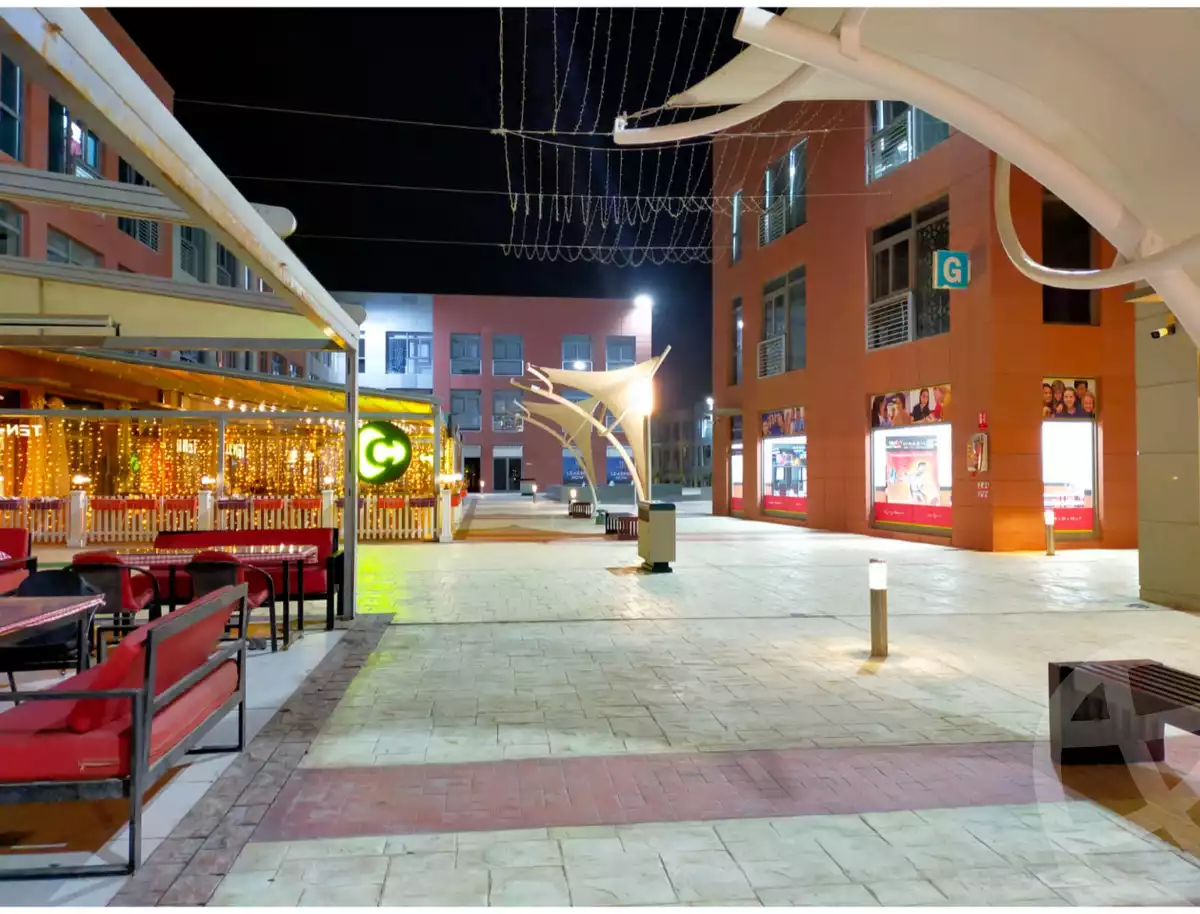 https://aqarmap.com.eg/en/listing/6117130-for-sale-cairo-el-sheikh-zayed-city-compounds-the-courtyard-mall-dorra