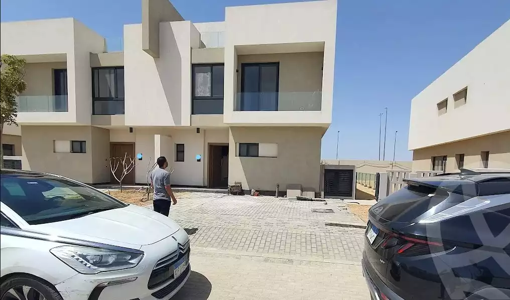 https://aqarmap.com.eg/en/listing/6117544-for-sale-cairo-el-shorouk-compounds-al-burouj-compound-imkan
