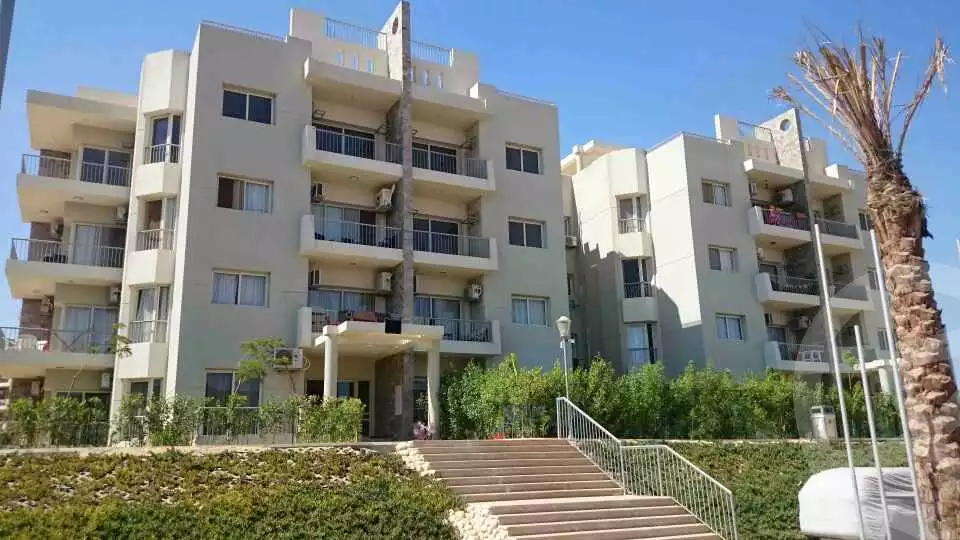 https://aqarmap.com.eg/en/listing/6117743-for-sale-cairo-el-sheikh-zayed-city-compounds-dh-drys