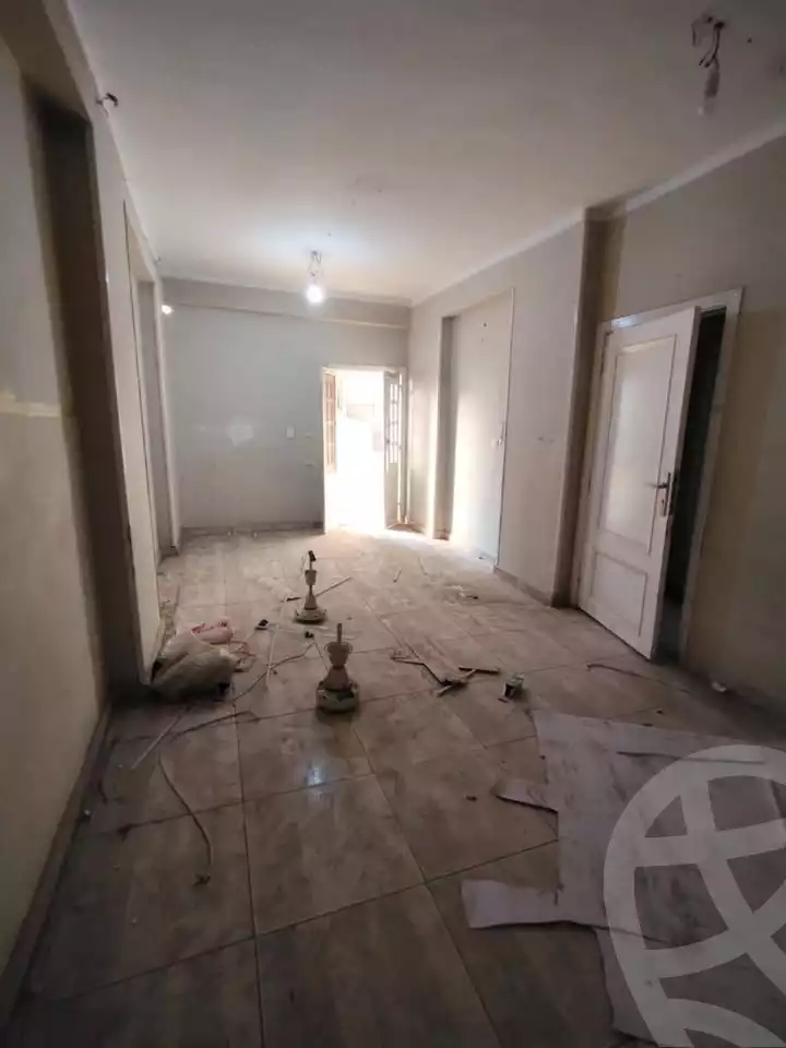 https://aqarmap.com.eg/en/listing/6118700-for-sale-qalyubia-shubra-el-khaima-om-bayoumi