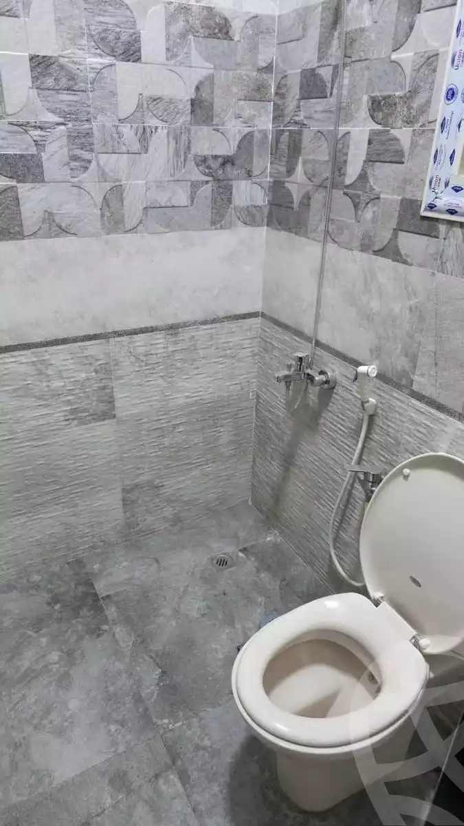 https://aqarmap.com.eg/en/listing/6120650-for-sale-sharqia-zagazig-zagazig-city-al-shahid-taiar-ahmed-bakr-st