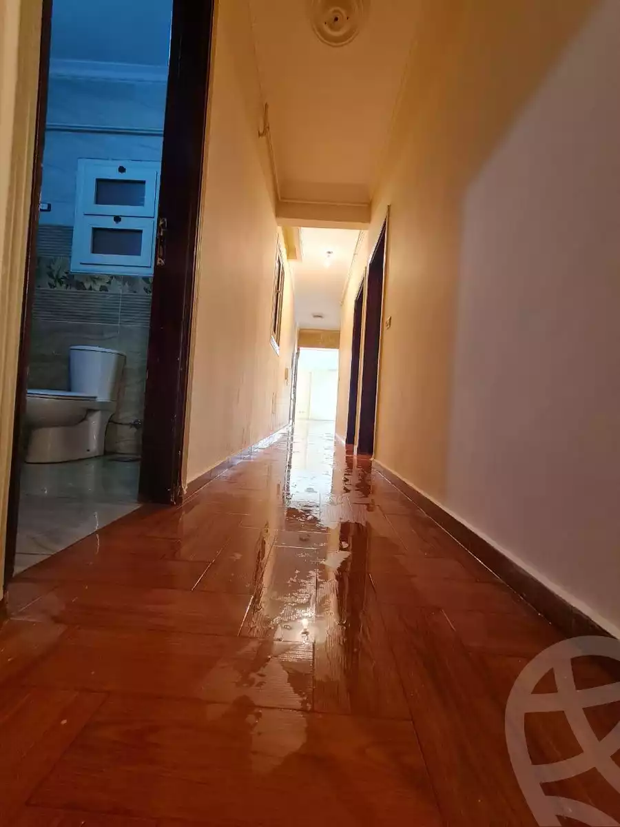 https://aqarmap.com.eg/ar/listing/6122399-for-rent-cairo-new-cairo-ganob-el-akadamiya-abd-el-malek-ibn-marwan-st