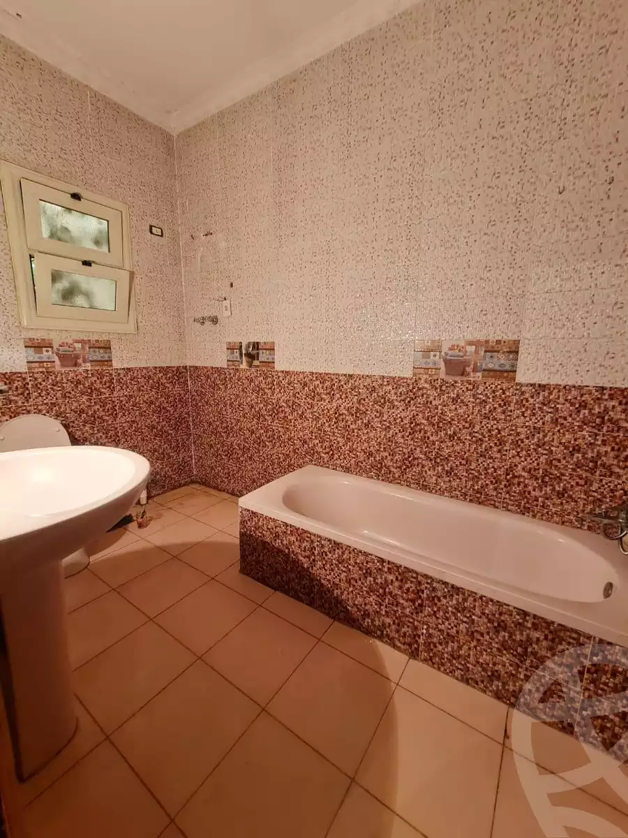 https://aqarmap.com.eg/ar/listing/6122399-for-rent-cairo-new-cairo-ganob-el-akadamiya-abd-el-malek-ibn-marwan-st