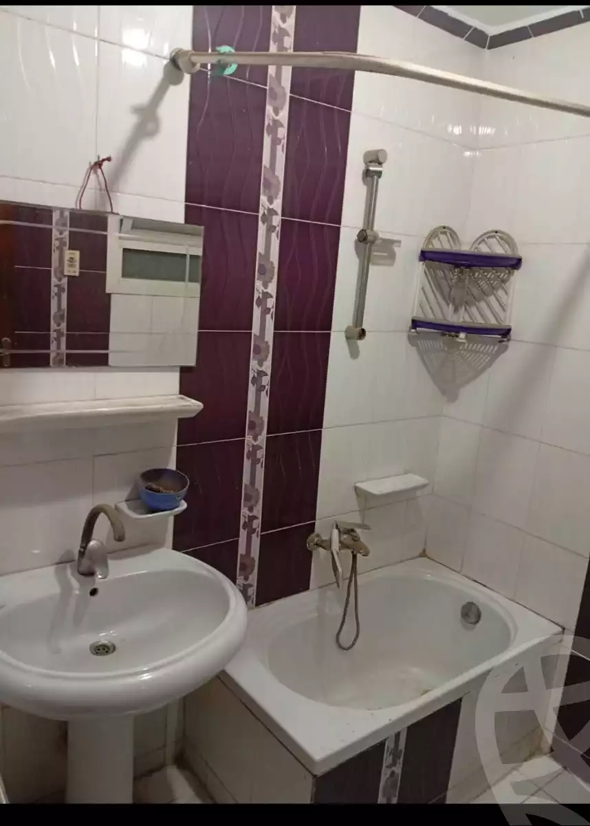 https://aqarmap.com.eg/en/listing/6122511-for-sale-cairo-ain-shams-ahmed-esmat-st