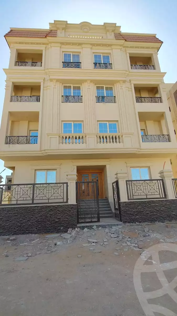 https://aqarmap.com.eg/en/listing/6123585-for-sale-cairo-al-oubour-l-bwr-ljdyd-byt-lwtn
