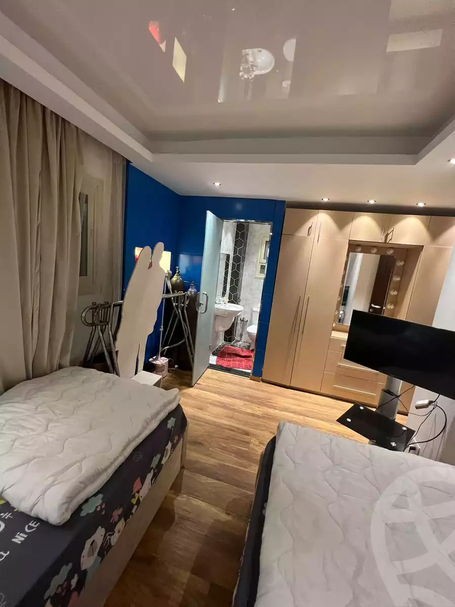 https://aqarmap.com.eg/ar/listing/6124311-for-sale-cairo-el-sheikh-zayed-city-compounds-kmbwnd-ljwmn