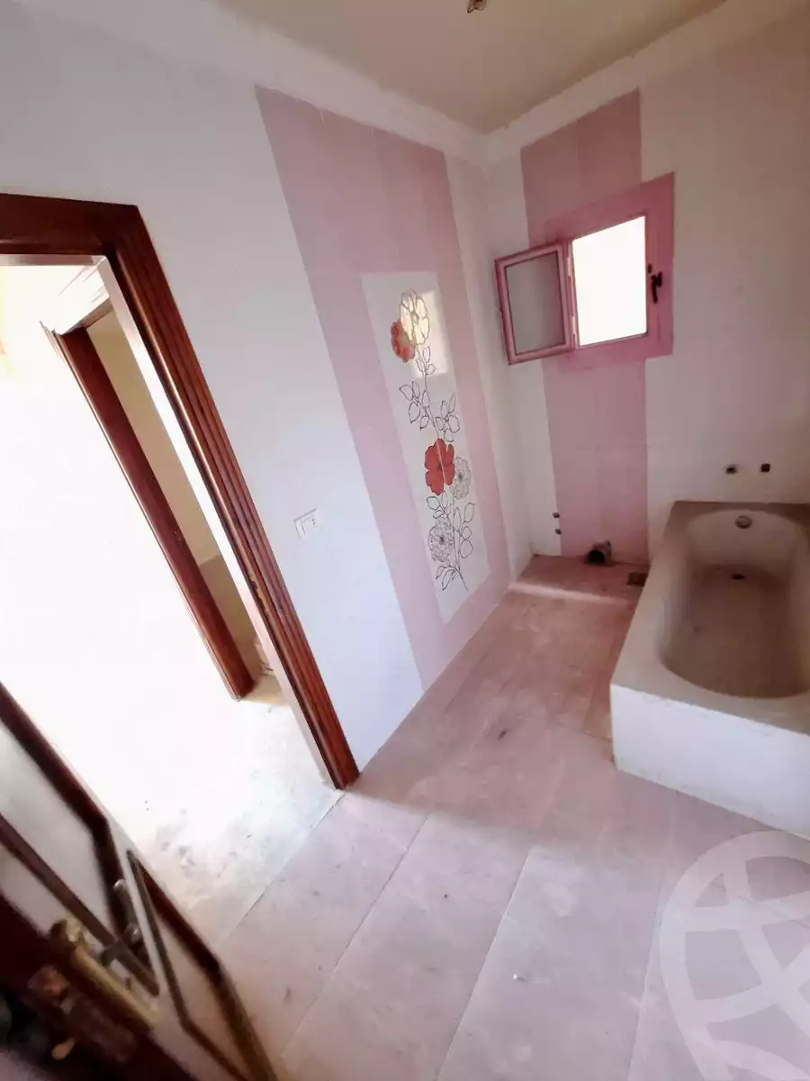 https://aqarmap.com.eg/en/listing/6124419-for-sale-alexandria-moharram-bey-tryq-qn-lswys
