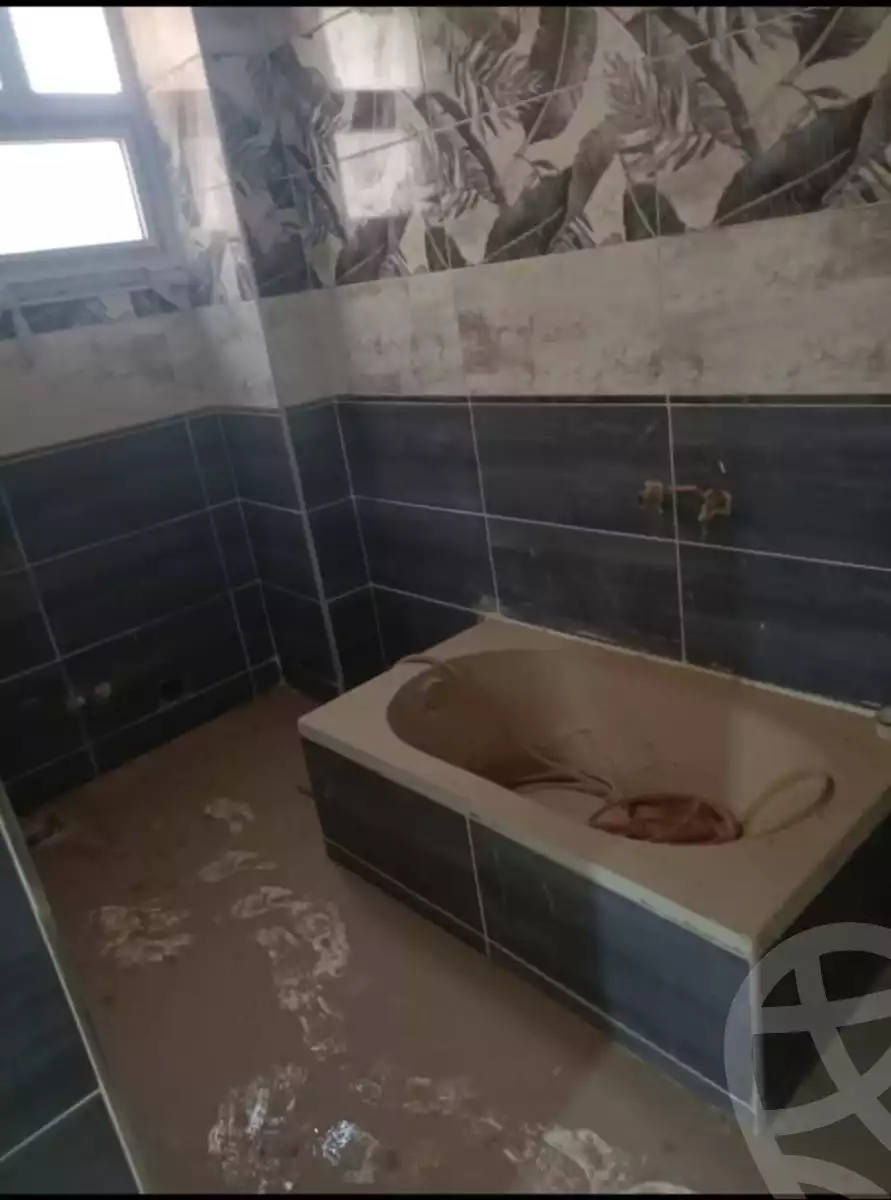 https://aqarmap.com.eg/en/listing/6125508-for-sale-cairo-ain-shams-ahmed-esmat-st