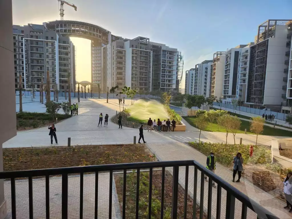 https://aqarmap.com.eg/en/listing/6130312-for-rent-cairo-el-sheikh-zayed-city-compounds-zyd-wr-llttwyr-the-village-views