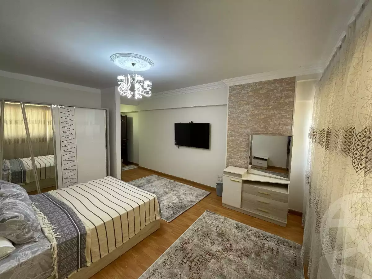 https://aqarmap.com.eg/ar/listing/6131356-for-rent-cairo-manial-kwrnysh-lmnyl