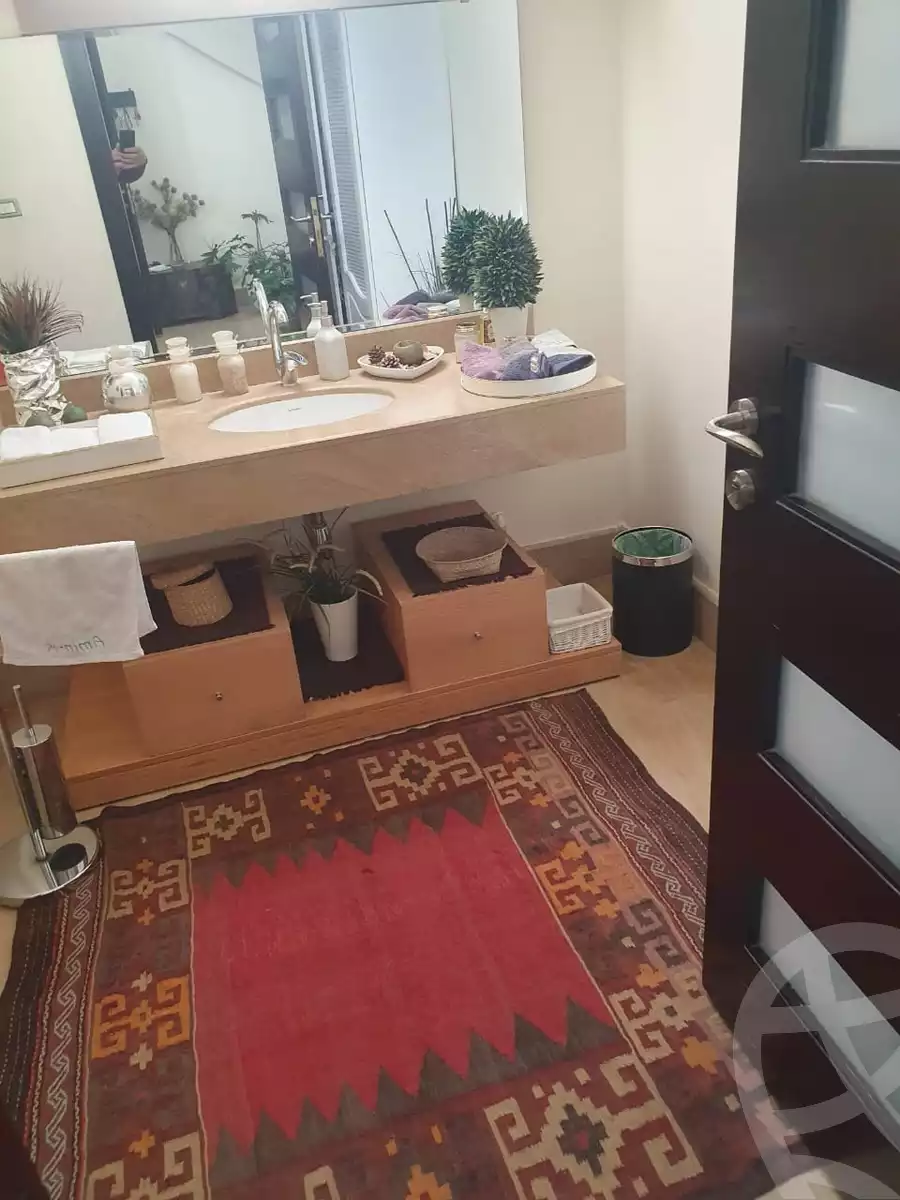 https://aqarmap.com.eg/ar/listing/6132539-for-sale-cairo-el-sheikh-zayed-city-compounds-kmbwnd-ljry-swdyk
