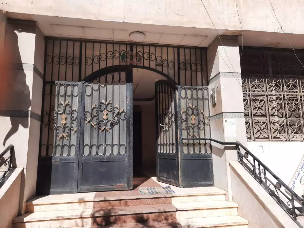 https://aqarmap.com.eg/en/listing/6132515-for-sale-cairo-heliopolis-heliopolis-square-al-hussein-ibn-ali-st