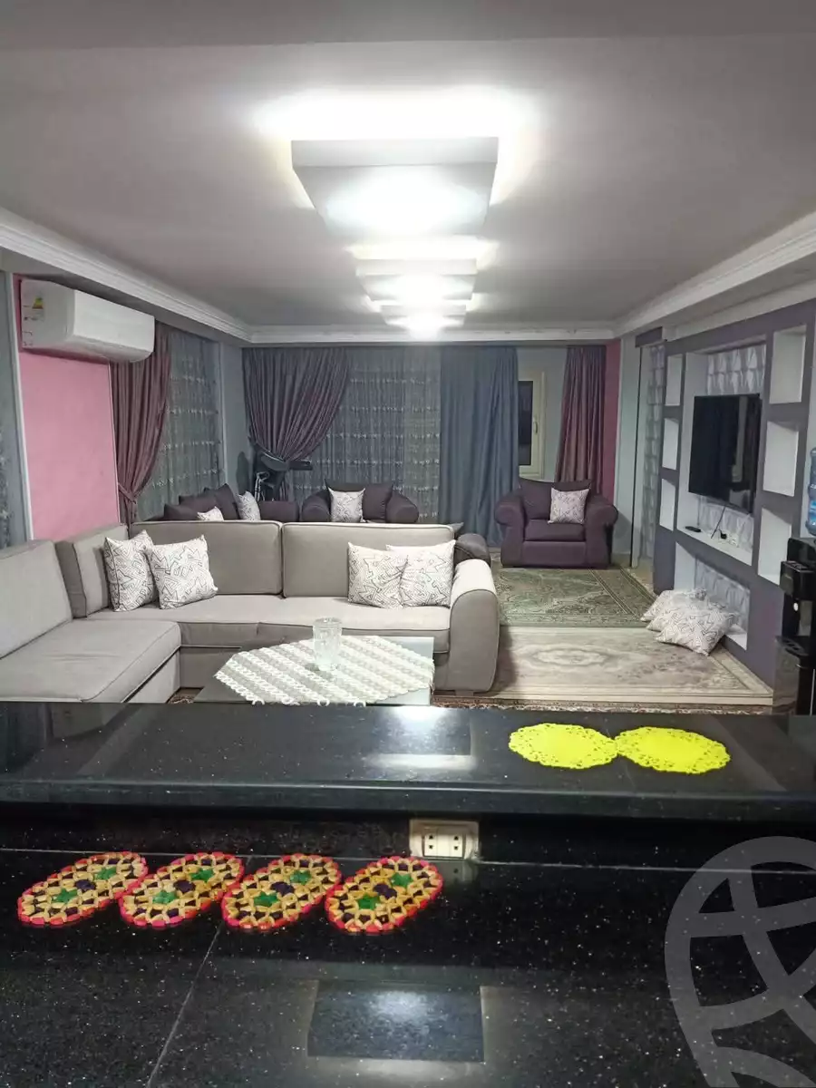 https://aqarmap.com.eg/en/listing/6134493-for-sale-cairo-helwan-hadayek-helwan-nile-corniche-st