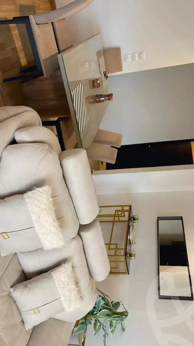 https://aqarmap.com.eg/ar/listing/6135821-for-rent-cairo-el-sheikh-zayed-city-compounds-dh-drys