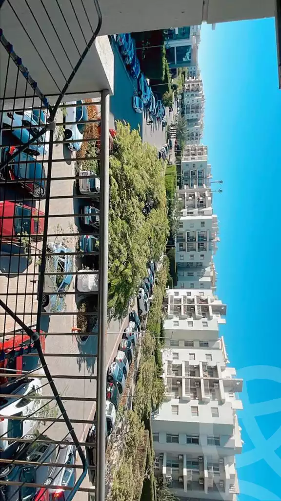 https://aqarmap.com.eg/ar/listing/6135845-for-rent-cairo-el-sheikh-zayed-city-compounds-dh-drys