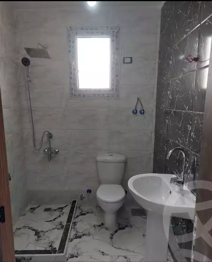 https://aqarmap.com.eg/en/listing/6136099-for-rent-cairo-mokattam-lhdb-l-ly