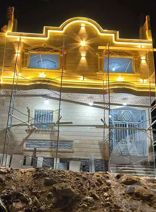 https://aqarmap.com.eg/ar/listing/6136332-for-sale-qalyubia-qlioub-blqs
