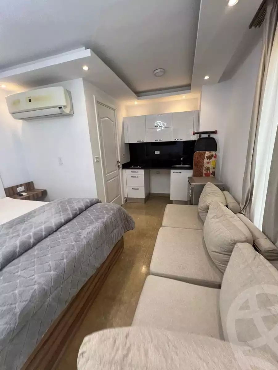 https://aqarmap.com.eg/en/listing/6137096-for-rent-cairo-el-sheikh-zayed-city-compounds-kmbwnd-wyst-twn-swdyk