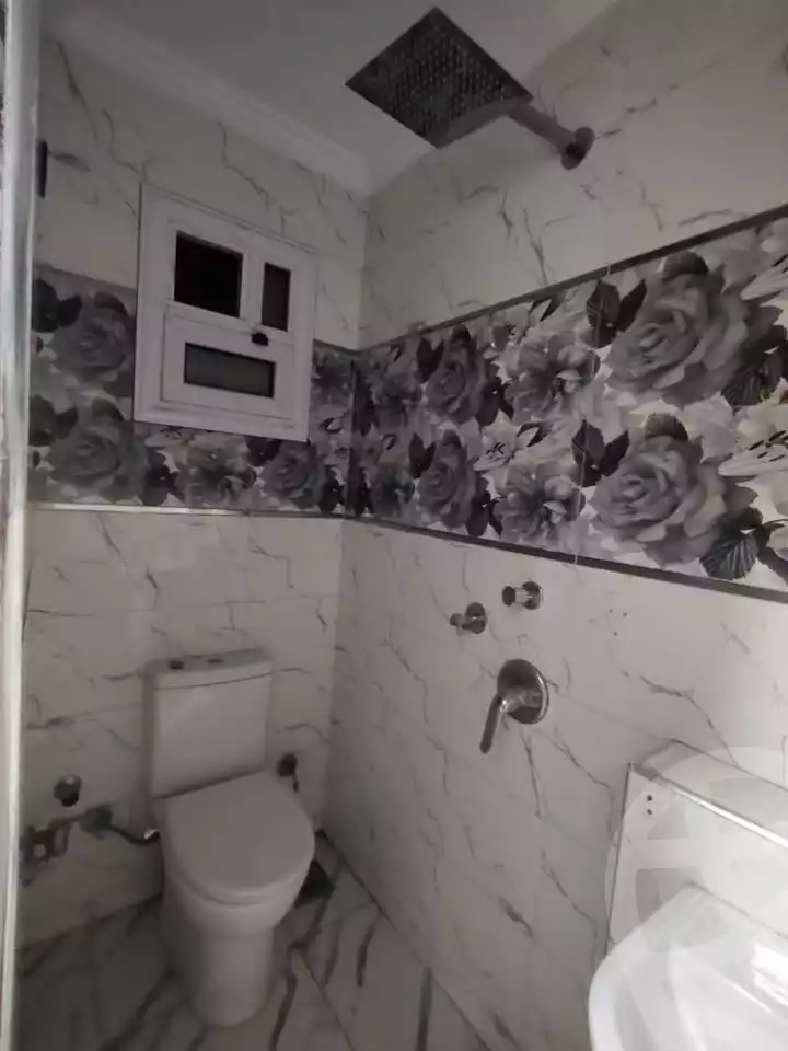 https://aqarmap.com.eg/ar/listing/6137473-for-sale-qalyubia-shubra-el-khaima-om-bayoumi
