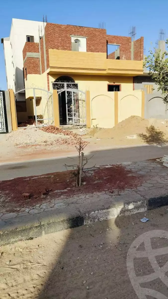 https://aqarmap.com.eg/ar/listing/6137822-for-sale-sharqia-10th-of-ramadan-al-hay-al-thamen-wa-eshroon
