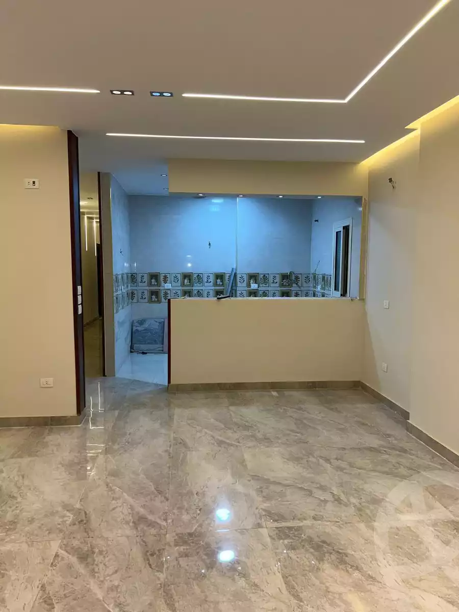 https://aqarmap.com.eg/ar/listing/6139210-for-rent-cairo-new-cairo-ganob-el-akadamiya-south-academy-h-el-shaheed-mohamed-zrd-st