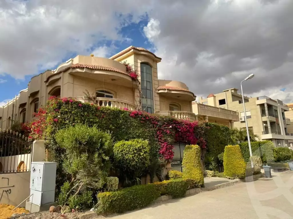 https://aqarmap.com.eg/en/listing/6140045-for-sale-cairo-new-cairo-el-diplomaseen