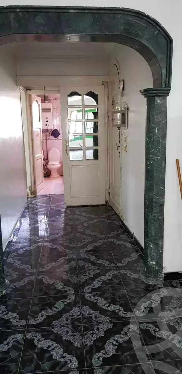 https://aqarmap.com.eg/ar/listing/6140355-for-sale-cairo-helwan-helwan-el-sharkeya-saleh-sobhy-st