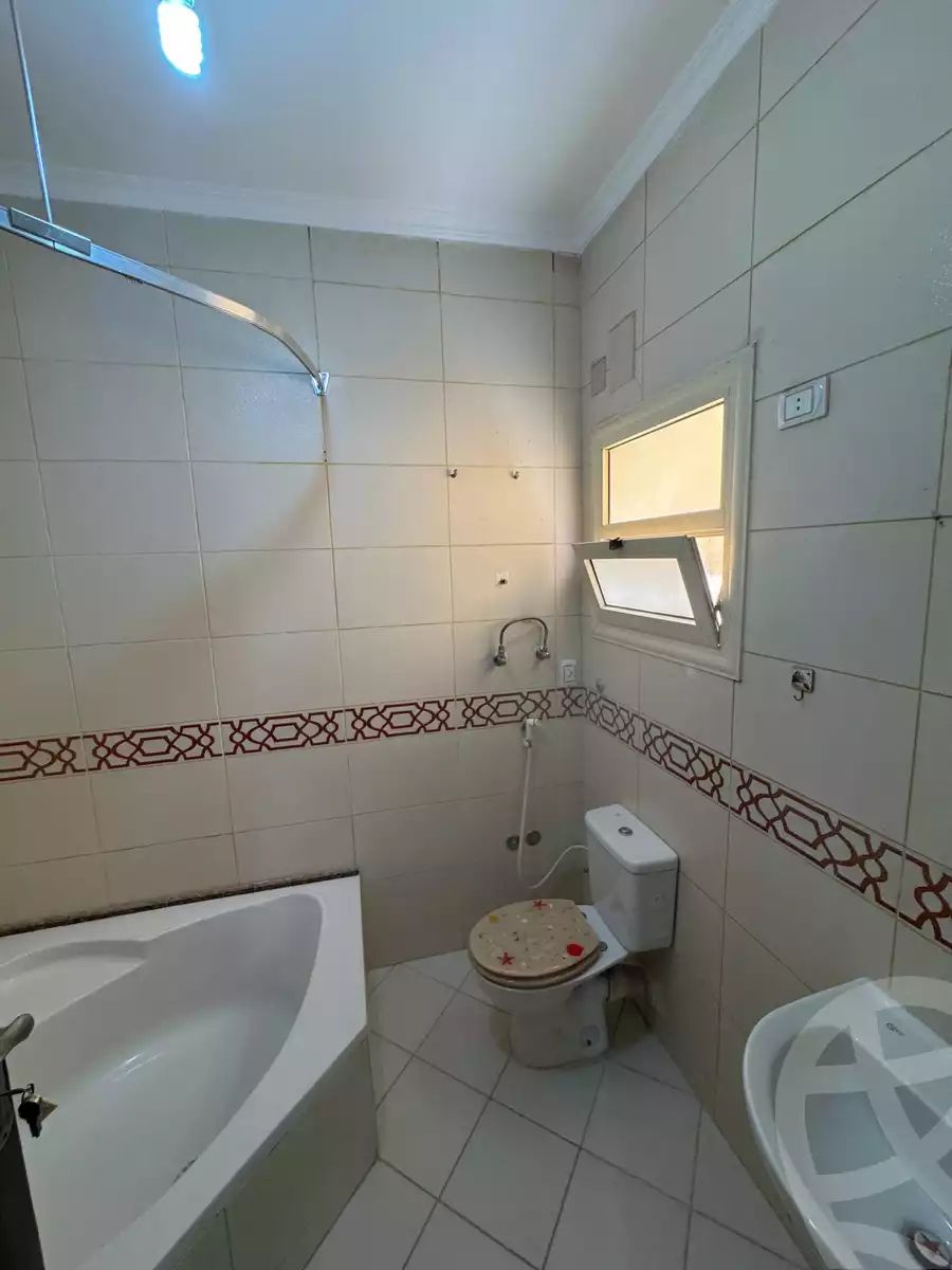https://aqarmap.com.eg/ar/listing/6140863-for-rent-cairo-new-cairo-el-narges-el-narges-7-yehia-shahin-st