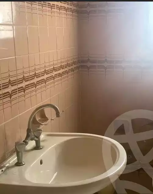 https://aqarmap.com.eg/ar/listing/6141606-for-sale-cairo-heliopolis-abdel-hamid-badawi