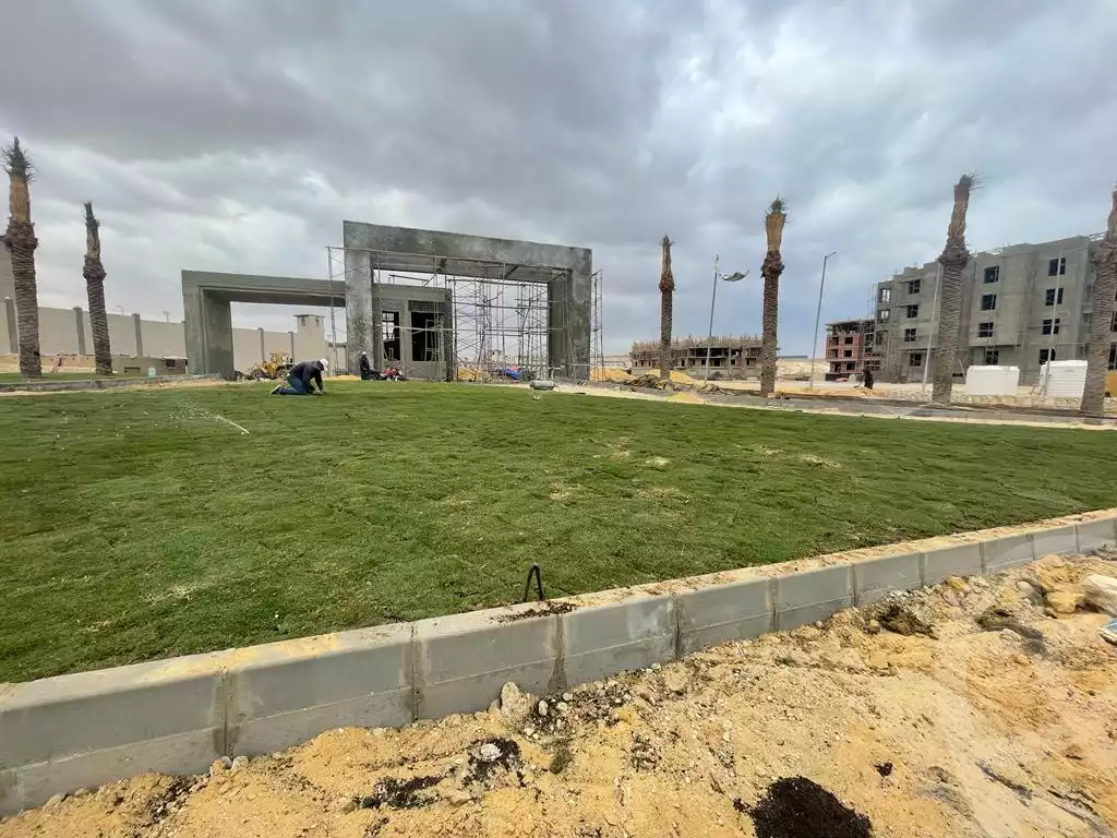 https://aqarmap.com.eg/en/listing/6142968-for-sale-cairo-6th-of-october-compounds-the-axis