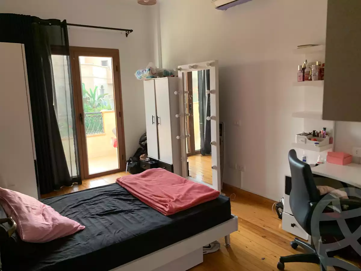 https://aqarmap.com.eg/en/listing/6143454-for-sale-cairo-el-sheikh-zayed-city-compounds-el-yasmeen-compound