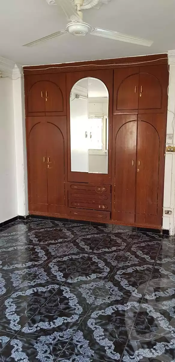 https://aqarmap.com.eg/en/listing/6143986-for-sale-cairo-helwan-helwan-el-sharkeya-saleh-sobhy-st