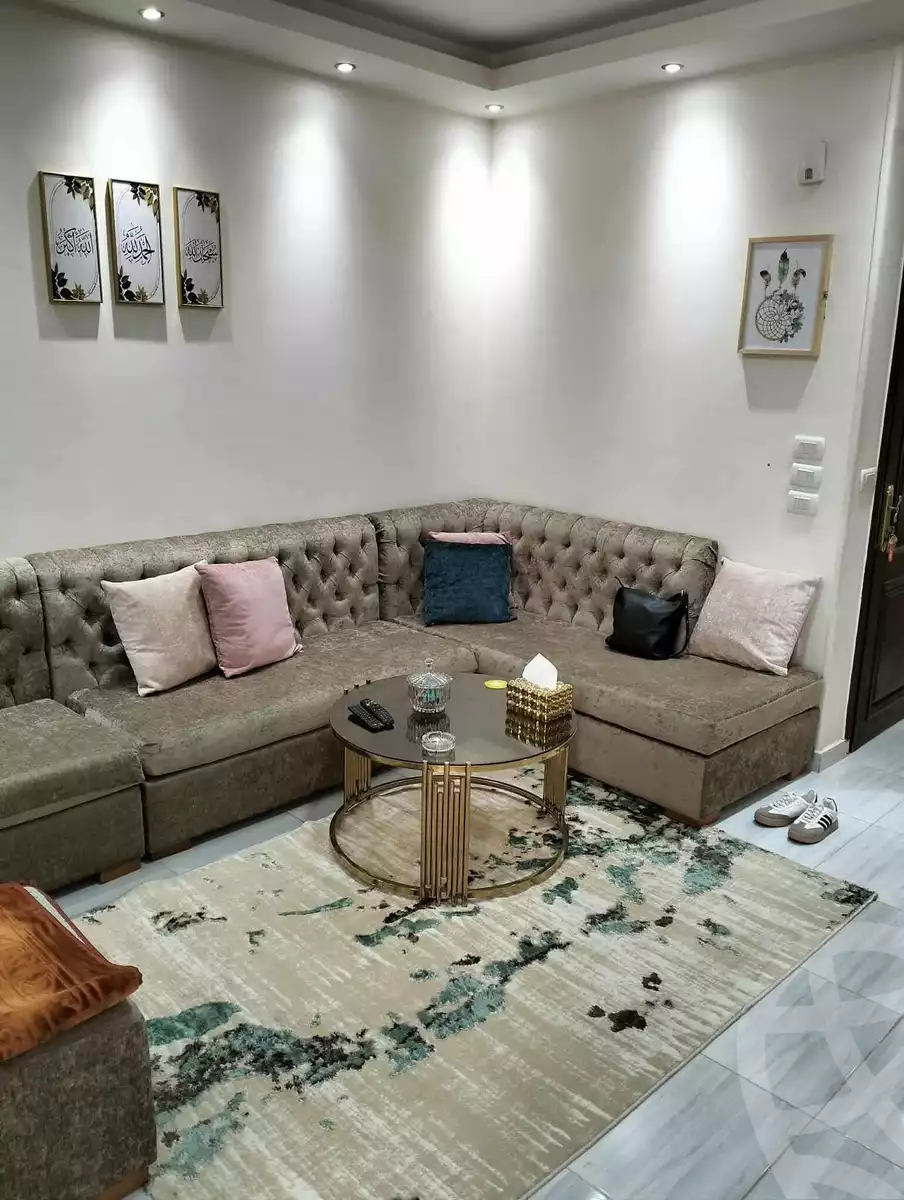 https://aqarmap.com.eg/en/listing/6145140-for-sale-cairo-helwan-hadayek-helwan-nile-corniche-st