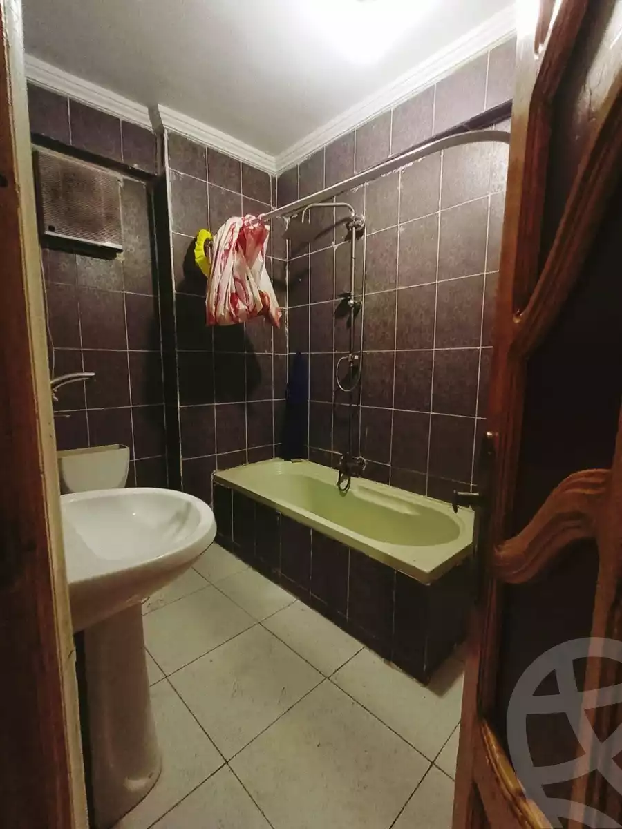 https://aqarmap.com.eg/ar/listing/6145616-for-sale-alexandria-bahray-el-anfoshy-taher-bek-st