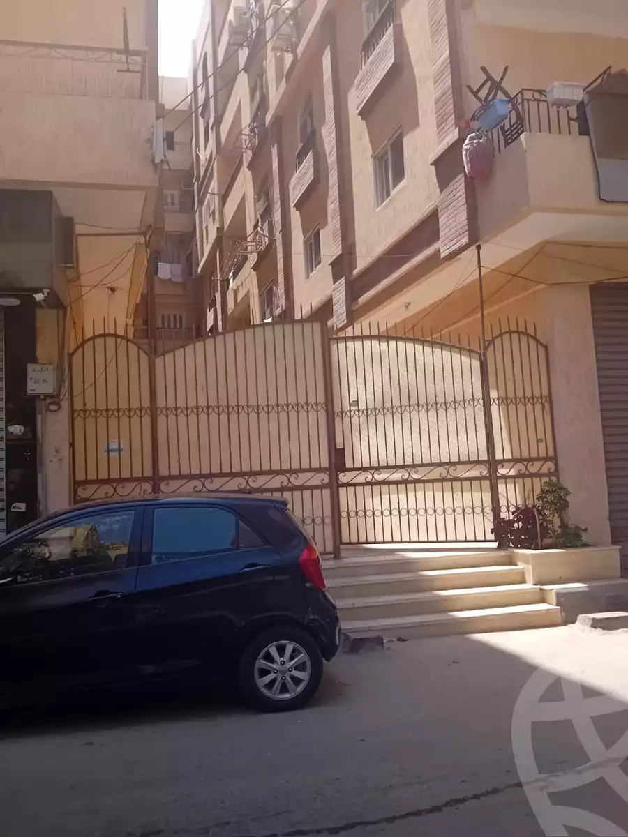 https://aqarmap.com.eg/en/listing/6145965-for-sale-gharbia-tanta-tanta-city-tout-aankh-amoun-st
