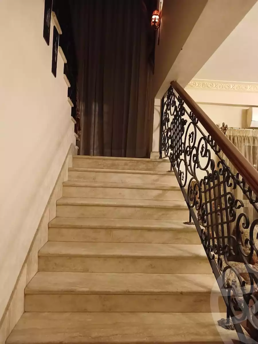 https://aqarmap.com.eg/en/listing/6146804-for-sale-cairo-new-cairo-first-settlement-mhwr-mstfy-kml