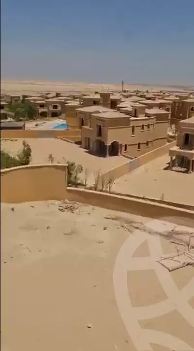 https://aqarmap.com.eg/ar/listing/6147687-for-sale-cairo-el-sheikh-zayed-city-compounds-royal-meadows