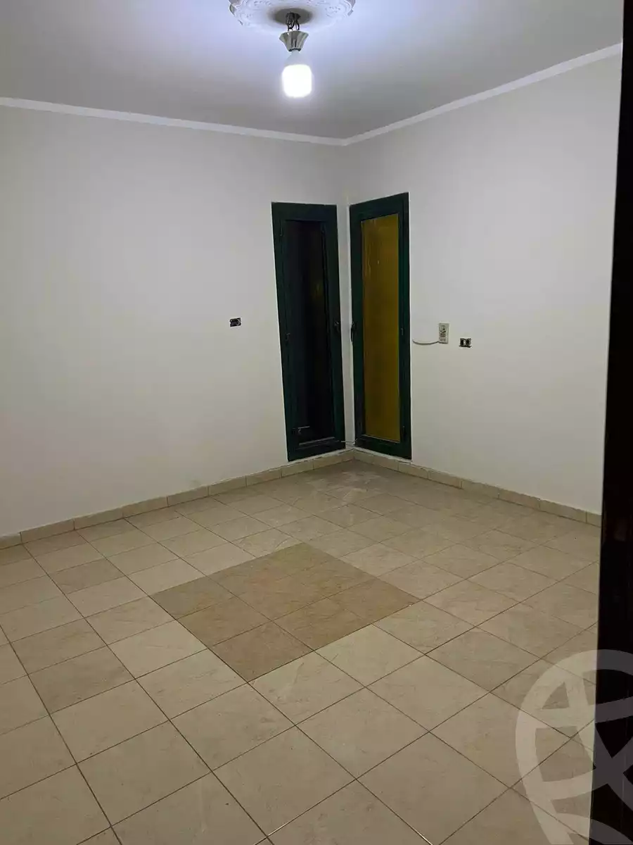https://aqarmap.com.eg/ar/listing/6149116-for-sale-cairo-helwan-helwan-el-sharkeya-mostafa-safwat-st