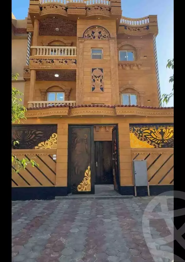 https://aqarmap.com.eg/ar/listing/6149439-for-sale-cairo-6th-of-october-hadaeq-october-ebni-betak-4