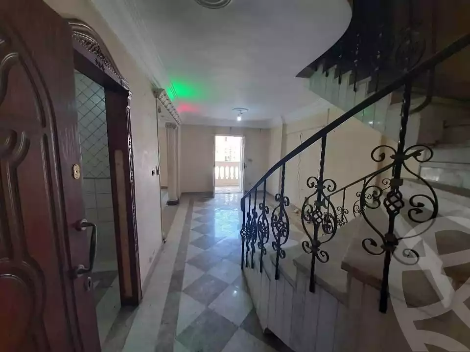 https://aqarmap.com.eg/ar/listing/6152030-for-sale-alexandria-sydy-bshr-sydy-bshr-bhry-gamal-abd-el-nasir-st