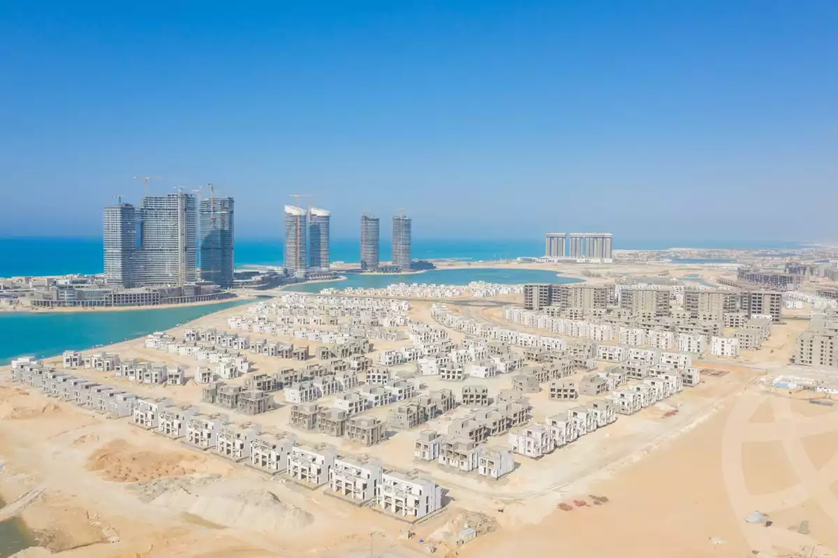 https://aqarmap.com.eg/ar/listing/6157590-for-sale-north-coast-new-alamein-mntj-t-l-lmyn-ljdyd-kmbwnd-mzryn