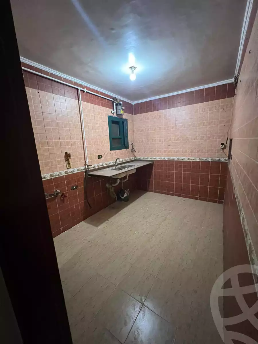 https://aqarmap.com.eg/ar/listing/6157990-for-sale-cairo-helwan-helwan-el-sharkeya-mostafa-safwat-st