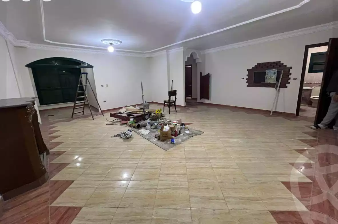 https://aqarmap.com.eg/ar/listing/6159726-for-sale-cairo-helwan-helwan-el-sharkeya-mostafa-safwat-st