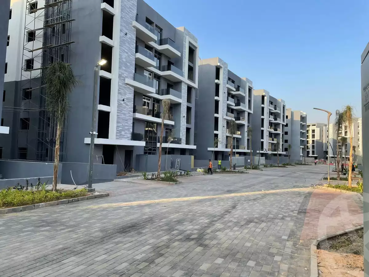 https://aqarmap.com.eg/ar/listing/6165541-for-sale-cairo-6th-of-october-hadaeq-october-kmbwnd-fy-hdyq-ktwbr-sun-capital
