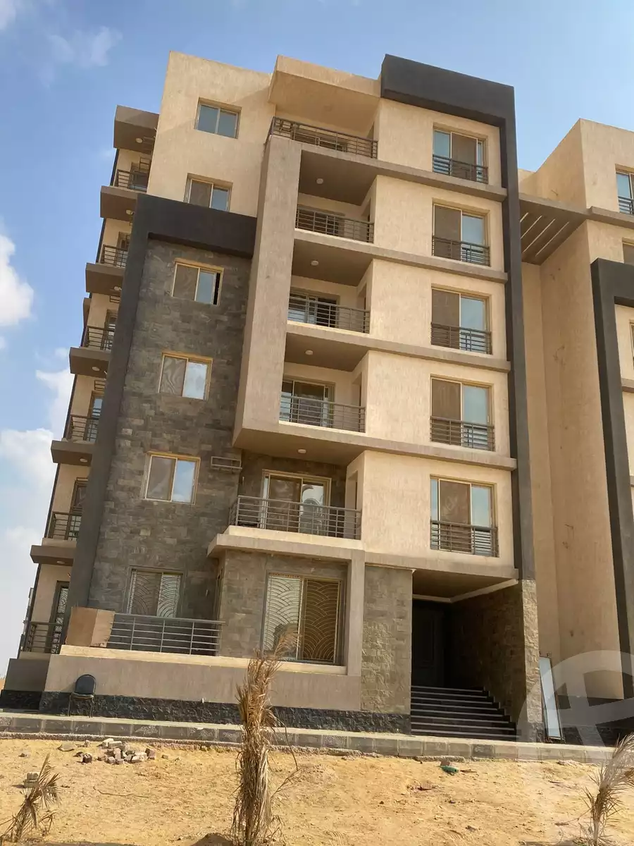 https://aqarmap.com.eg/en/listing/6167235-for-sale-cairo-el-sheikh-zayed-city-lshykh-zyd-ljdyd-west-view-residence-hdp
