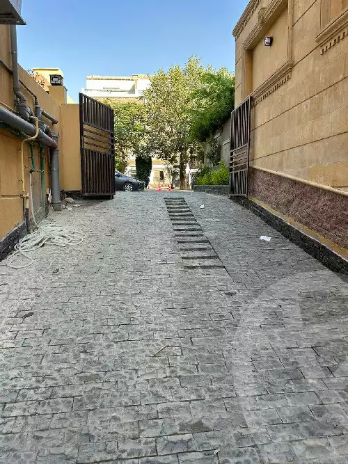 https://aqarmap.com.eg/en/listing/6169144-for-rent-cairo-new-cairo-gharb-el-golf-alaa-elsaadany-st