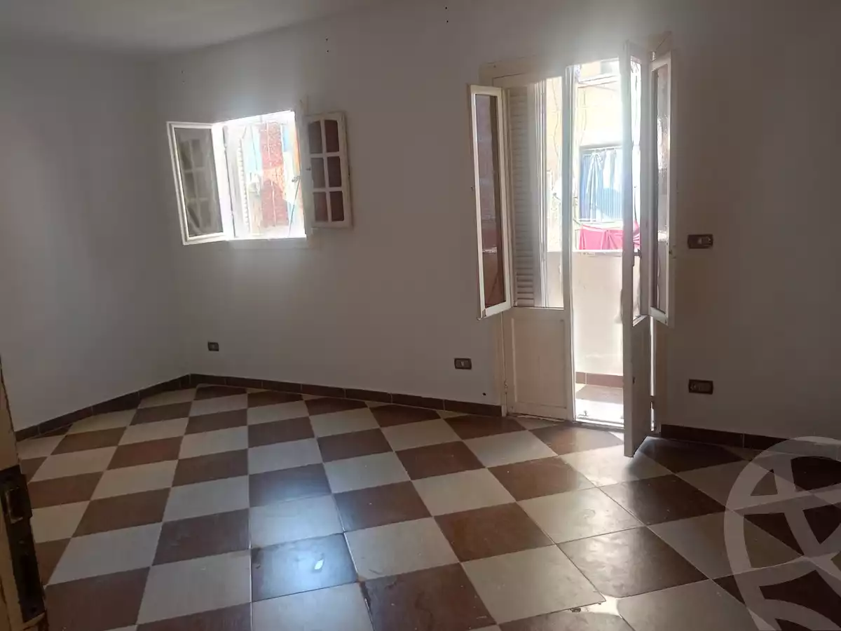 https://aqarmap.com.eg/en/listing/6169425-for-sale-alexandria-sydy-bshr-sydy-bshr-qbly-street-30